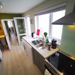 4br Modern Botanic House Belfast