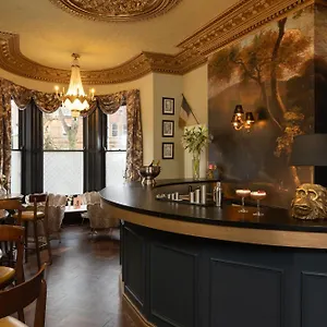  Hotel The Harrison Chambers Of Distinction